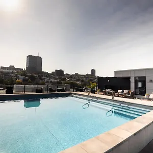  Apartment Le Rustique, Chic En Ville, Bbq/ Piscine Canada